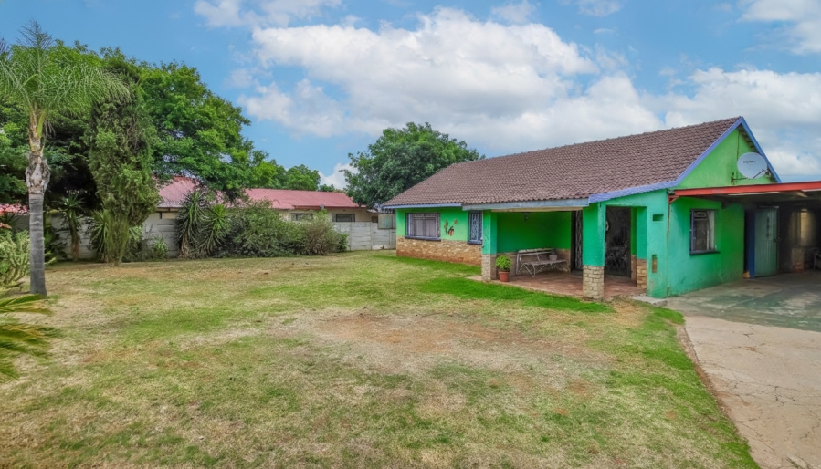 2 Bedroom Property for Sale in Witpoortjie Gauteng