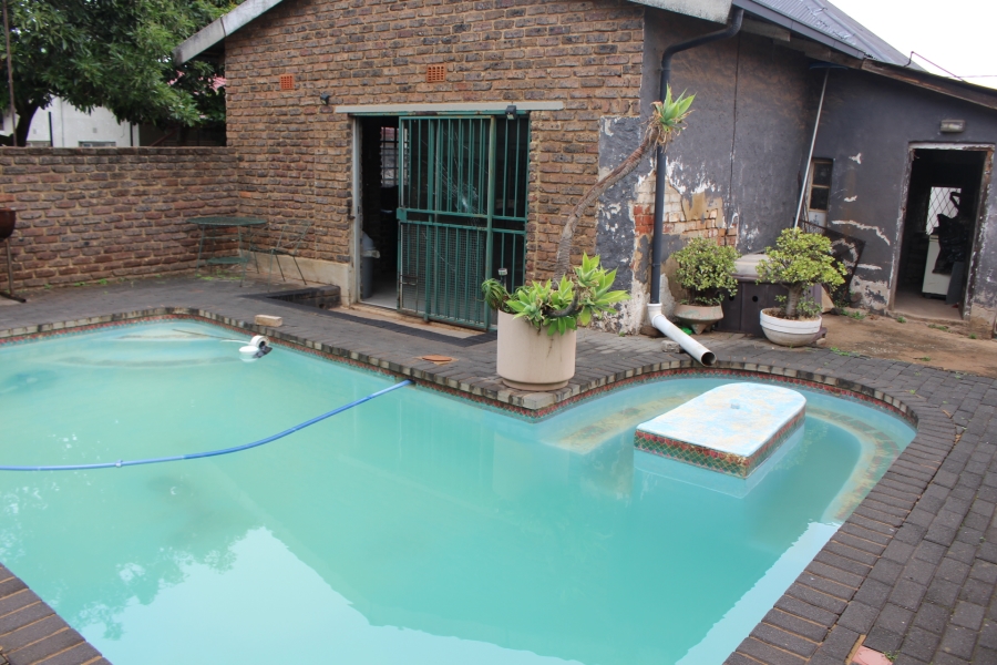 4 Bedroom Property for Sale in Roodepoort North Gauteng