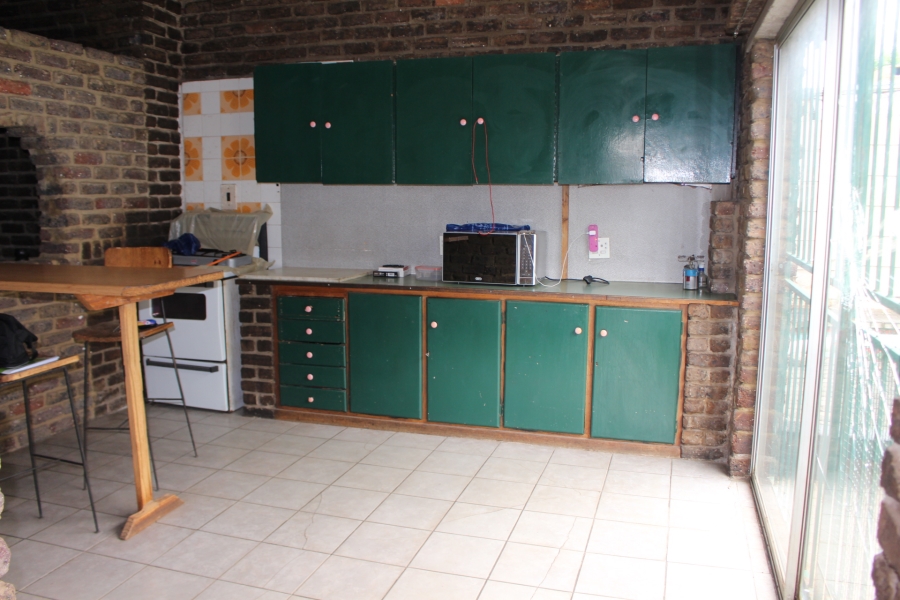 4 Bedroom Property for Sale in Roodepoort North Gauteng