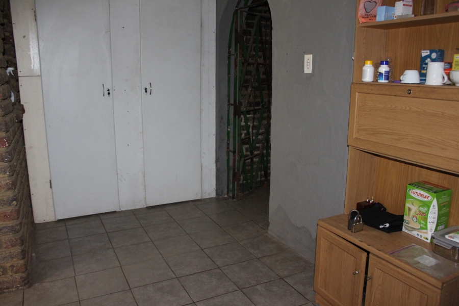 4 Bedroom Property for Sale in Roodepoort North Gauteng