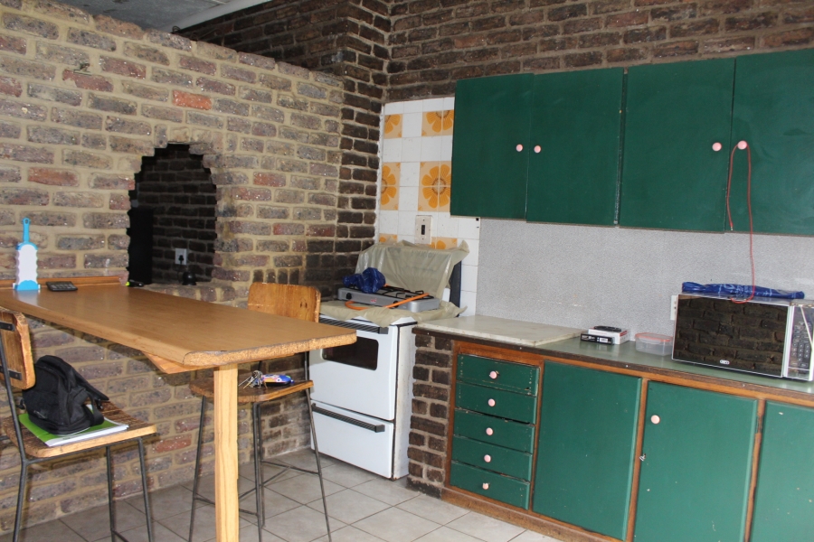 4 Bedroom Property for Sale in Roodepoort North Gauteng