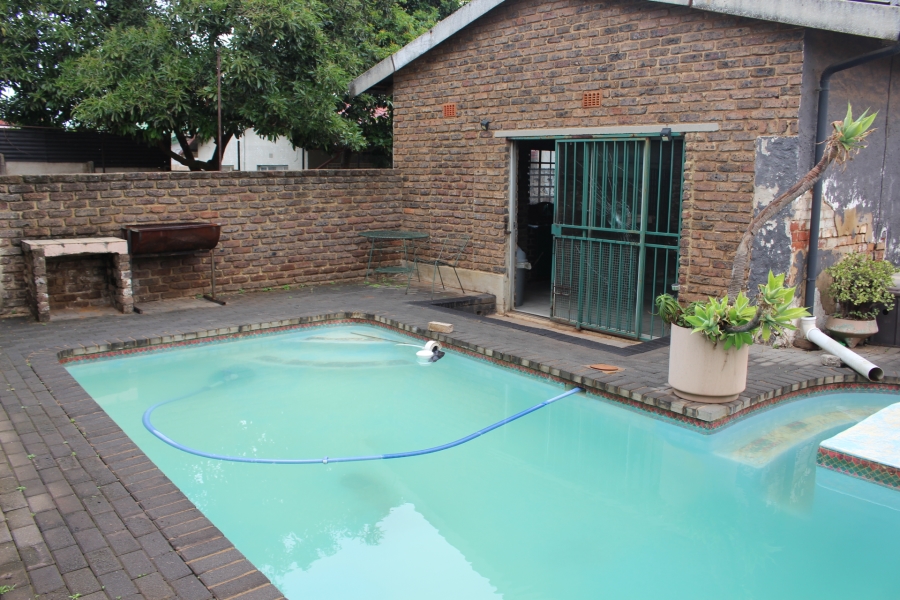 4 Bedroom Property for Sale in Roodepoort North Gauteng