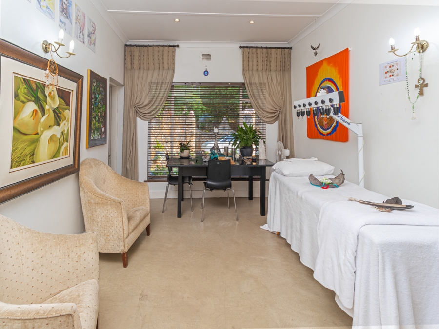 6 Bedroom Property for Sale in Houghton Estate Gauteng