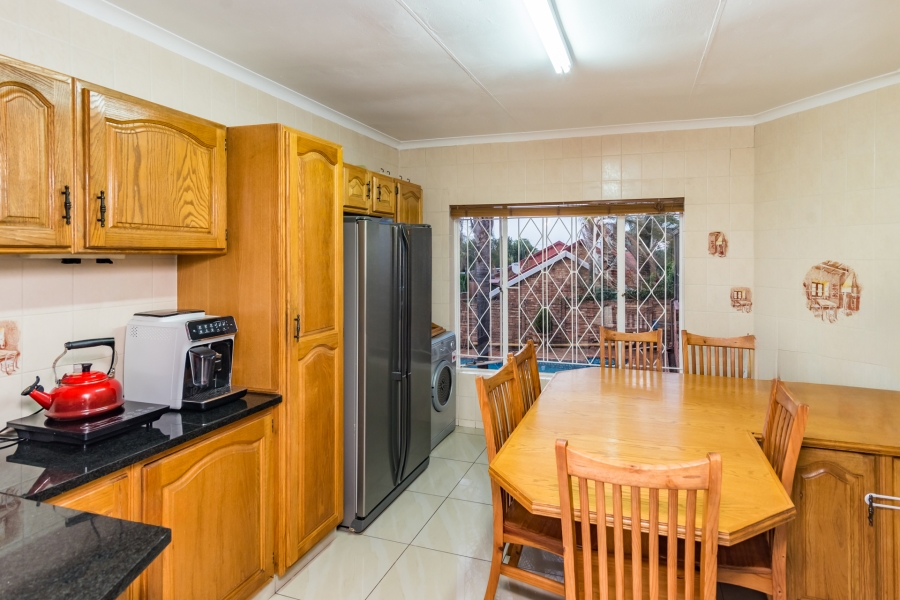 4 Bedroom Property for Sale in Noordheuwel Gauteng