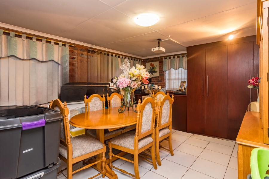 4 Bedroom Property for Sale in Noordheuwel Gauteng