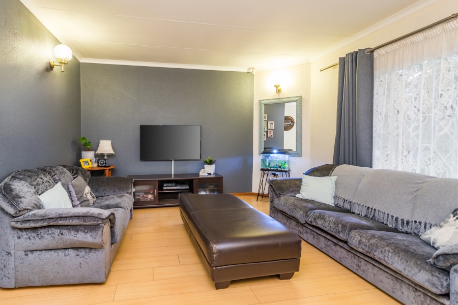 4 Bedroom Property for Sale in Noordheuwel Gauteng