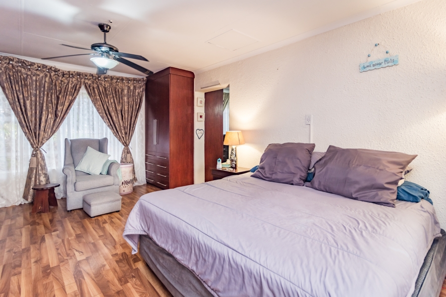 4 Bedroom Property for Sale in Noordheuwel Gauteng