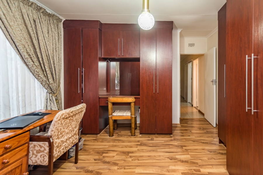 4 Bedroom Property for Sale in Noordheuwel Gauteng