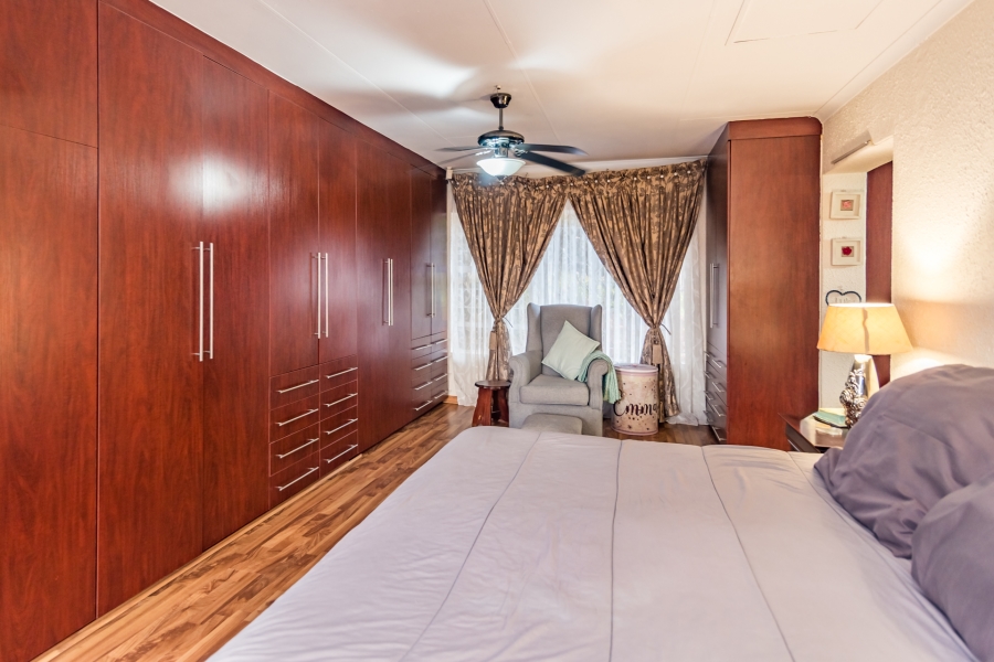 4 Bedroom Property for Sale in Noordheuwel Gauteng