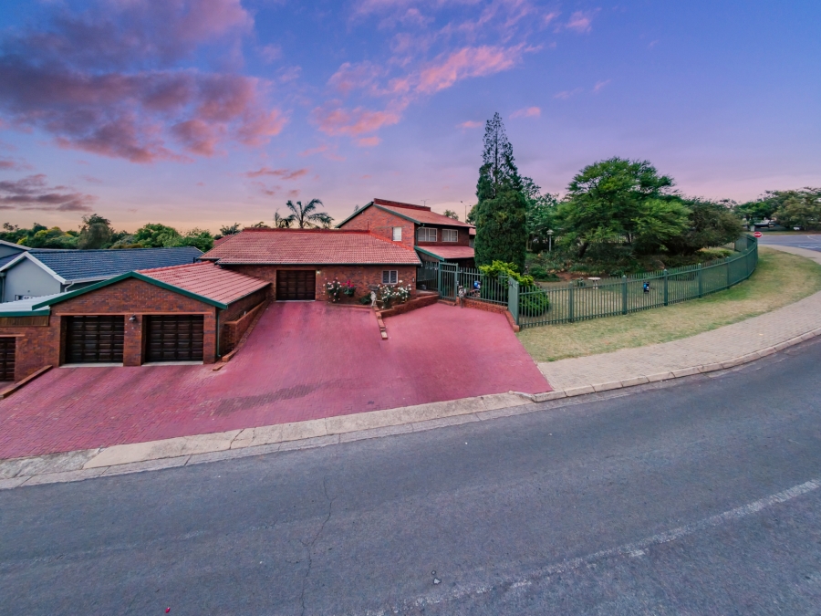 4 Bedroom Property for Sale in Noordheuwel Gauteng