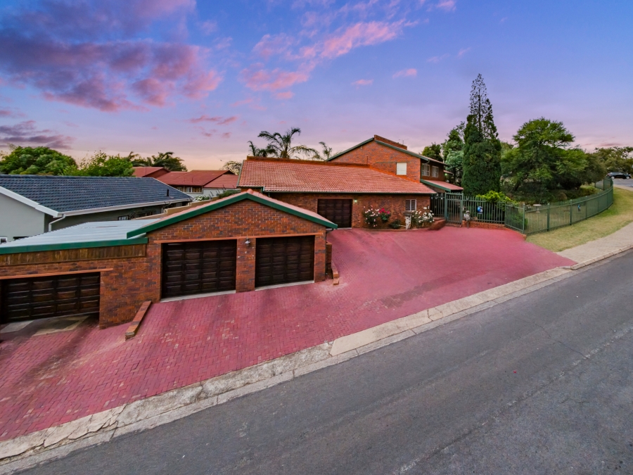 4 Bedroom Property for Sale in Noordheuwel Gauteng