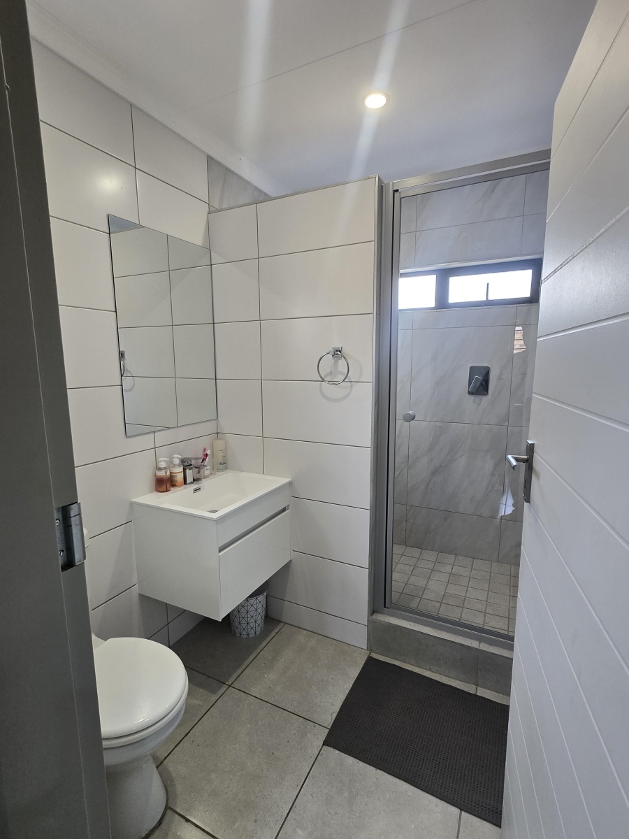 To Let 3 Bedroom Property for Rent in Lion Pride Gauteng