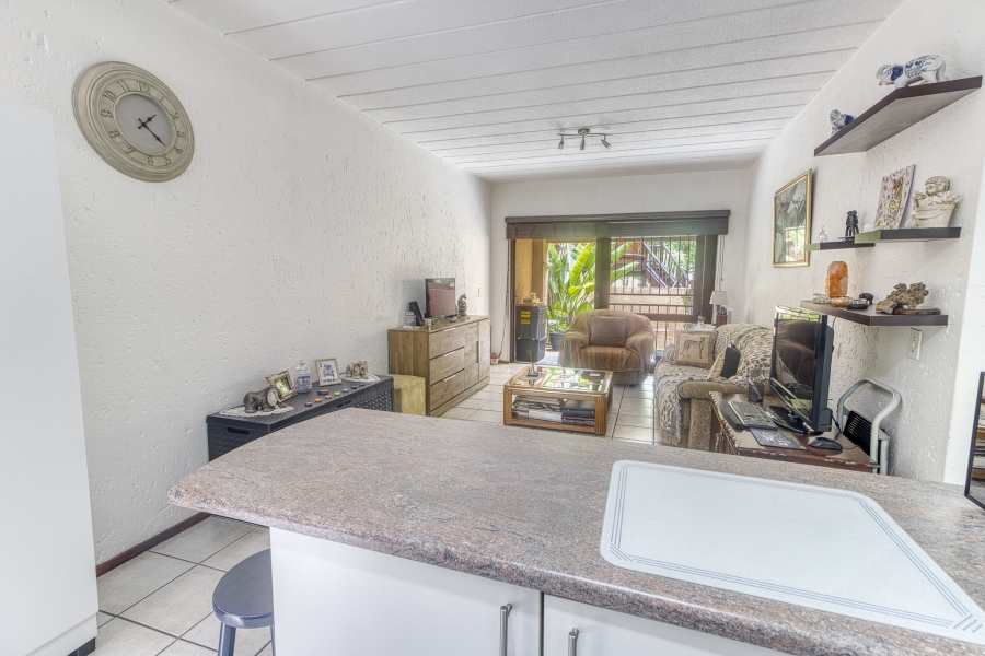 1 Bedroom Property for Sale in Magaliessig Gauteng