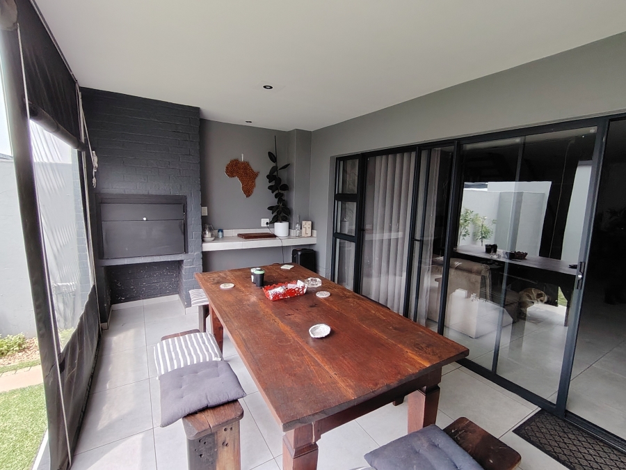 3 Bedroom Property for Sale in Equestria Gauteng