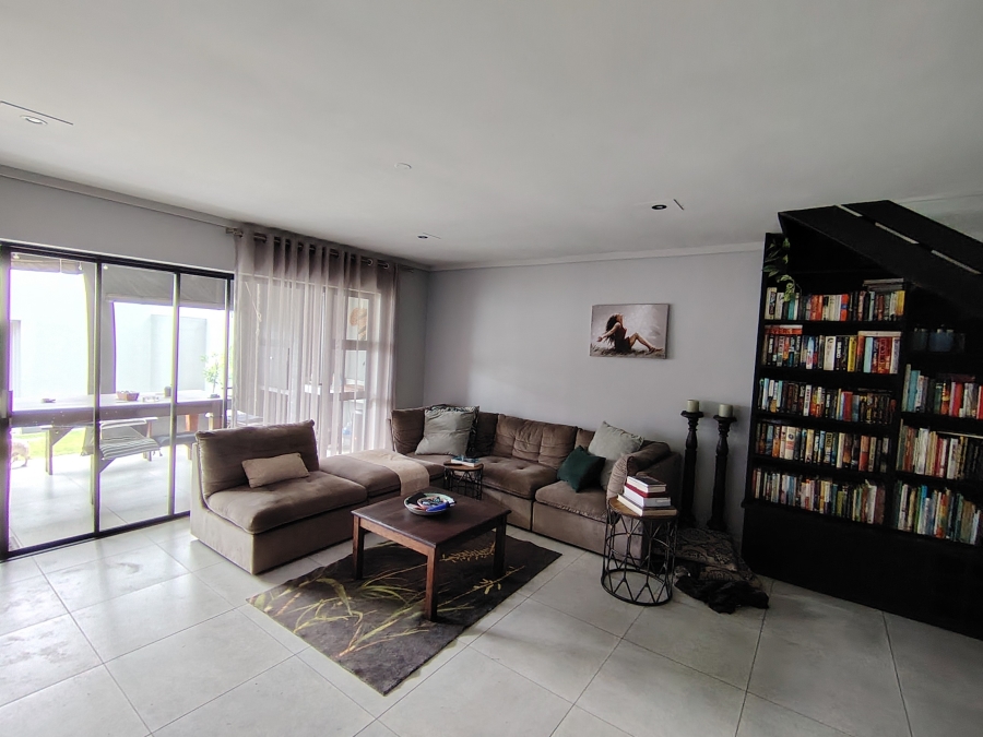 3 Bedroom Property for Sale in Equestria Gauteng