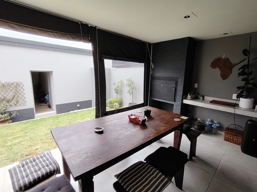 3 Bedroom Property for Sale in Equestria Gauteng