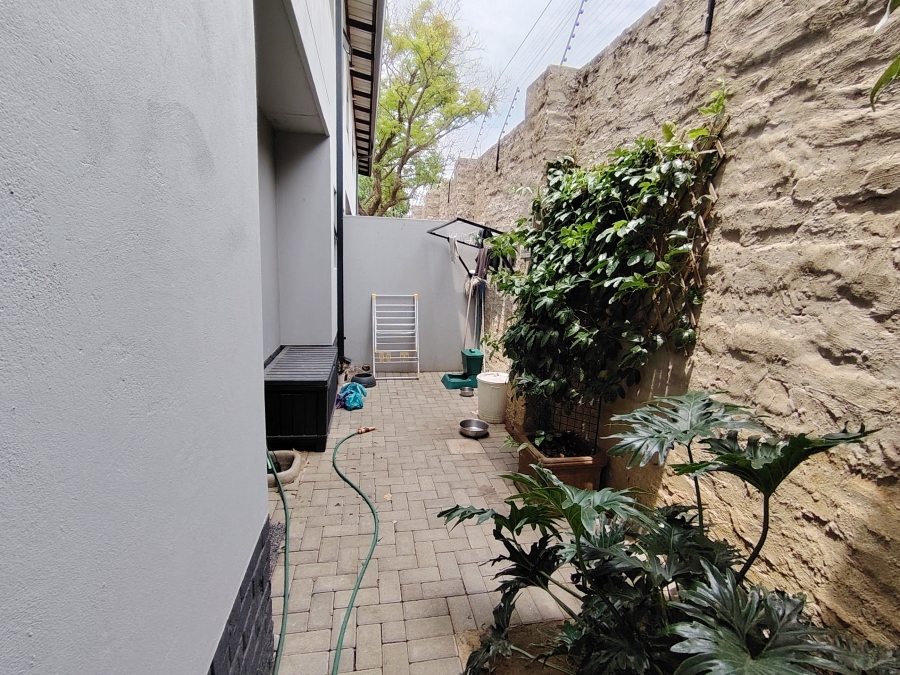 3 Bedroom Property for Sale in Equestria Gauteng