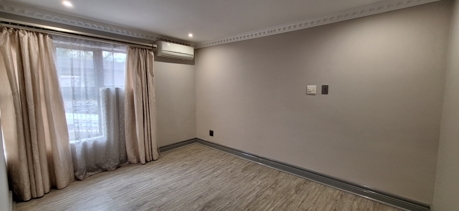 5 Bedroom Property for Sale in Vanderbijlpark SW 5 Gauteng