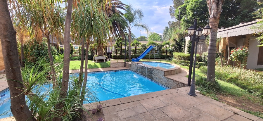 5 Bedroom Property for Sale in Vanderbijlpark SW 5 Gauteng