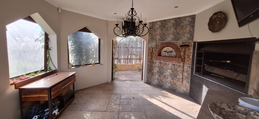 5 Bedroom Property for Sale in Vanderbijlpark SW 5 Gauteng