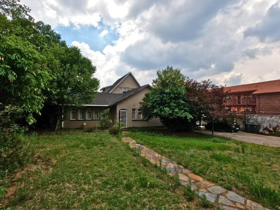 4 Bedroom Property for Sale in Kew Gauteng