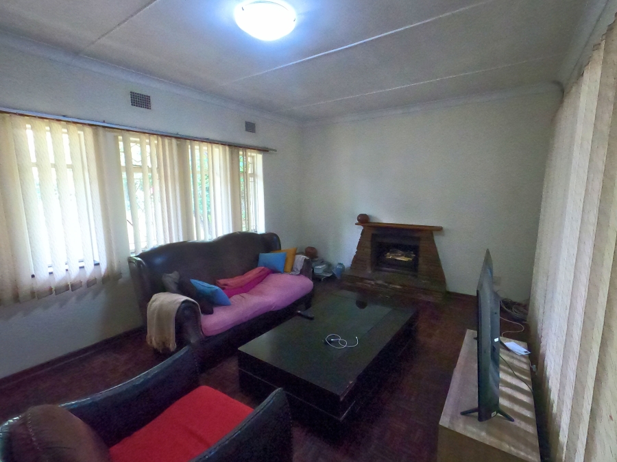 4 Bedroom Property for Sale in Kew Gauteng