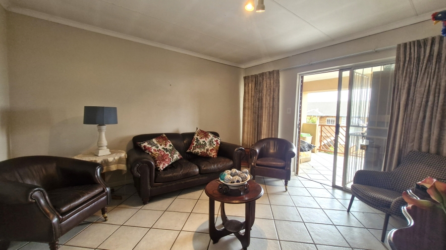 2 Bedroom Property for Sale in Rooihuiskraal North Gauteng