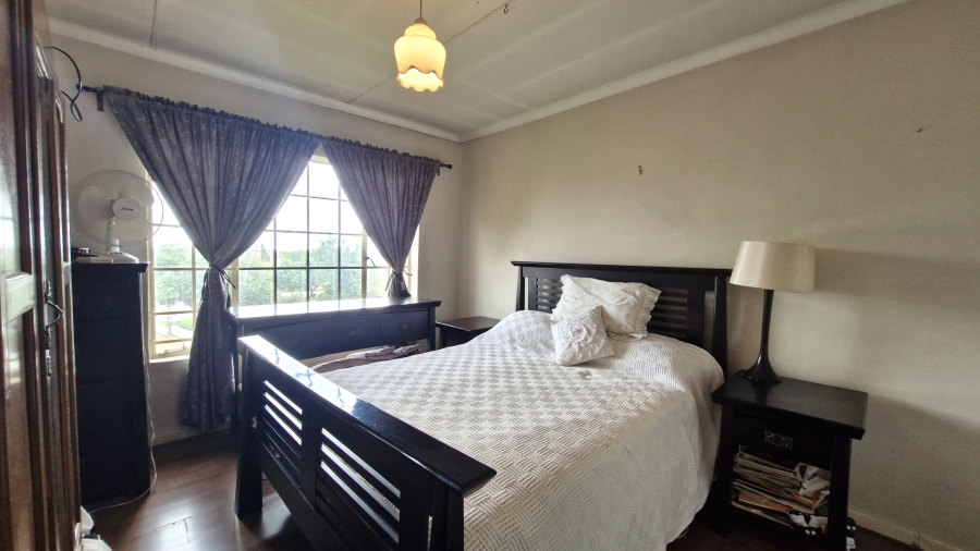 2 Bedroom Property for Sale in Rooihuiskraal North Gauteng