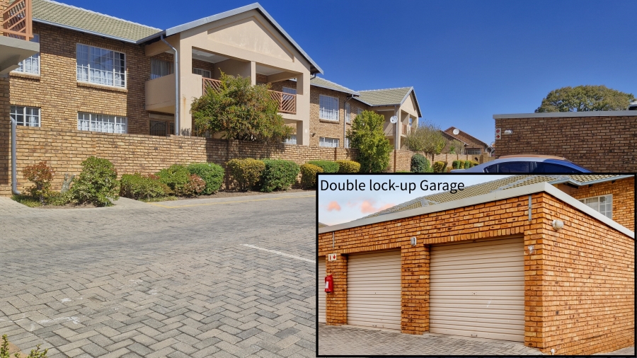 2 Bedroom Property for Sale in Rooihuiskraal North Gauteng