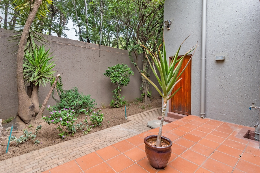 3 Bedroom Property for Sale in Magaliessig Gauteng