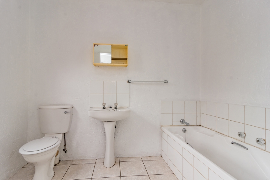 3 Bedroom Property for Sale in Magaliessig Gauteng