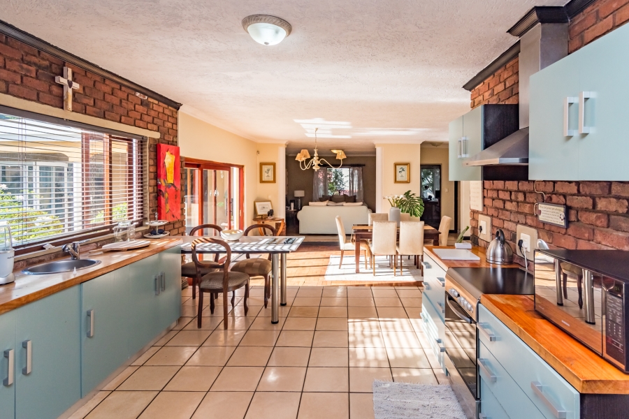 4 Bedroom Property for Sale in Ruimsig Country Estate Gauteng