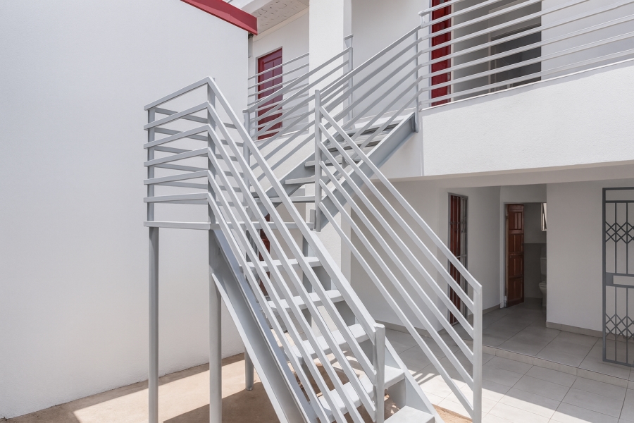 1 Bedroom Property for Sale in Mohlakeng Gauteng