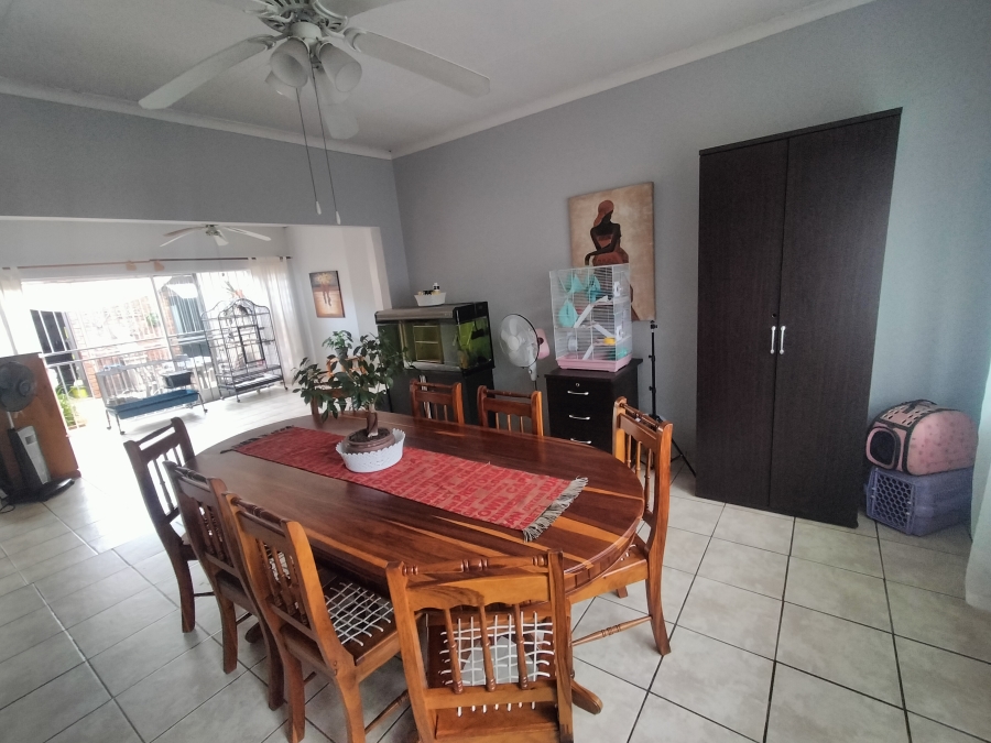 6 Bedroom Property for Sale in Theresa Park Gauteng