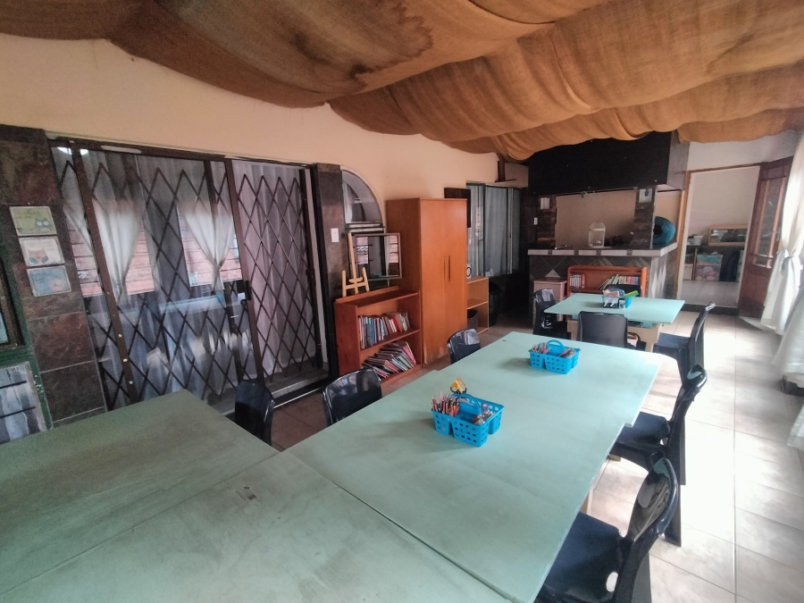 6 Bedroom Property for Sale in Theresa Park Gauteng