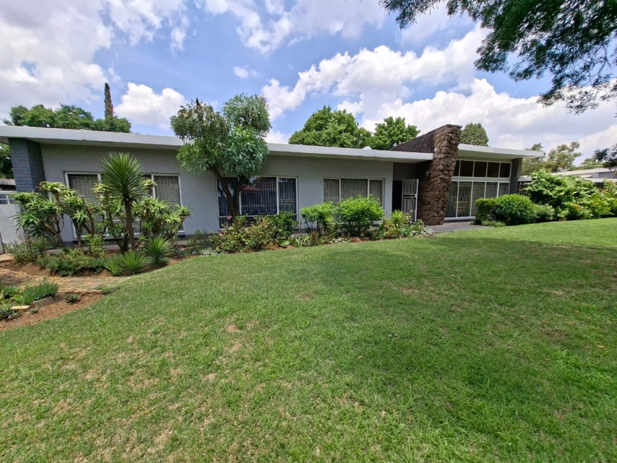 3 Bedroom Property for Sale in Selcourt Gauteng