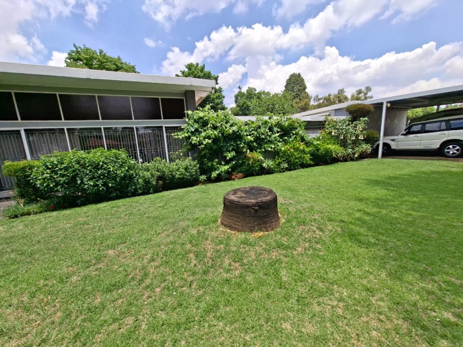 3 Bedroom Property for Sale in Selcourt Gauteng