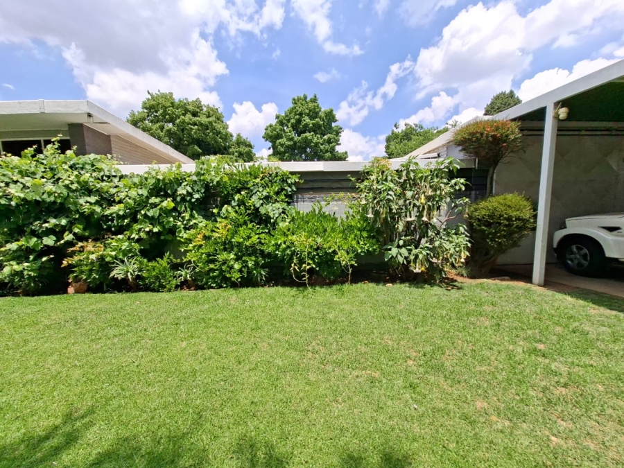 3 Bedroom Property for Sale in Selcourt Gauteng