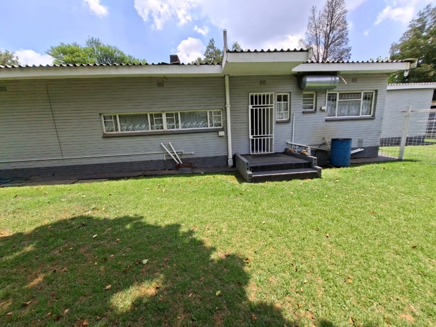 3 Bedroom Property for Sale in Selcourt Gauteng