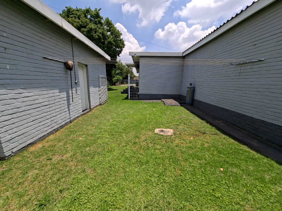 3 Bedroom Property for Sale in Selcourt Gauteng