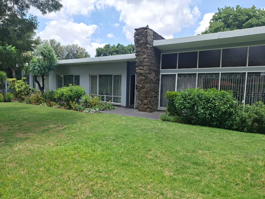 3 Bedroom Property for Sale in Selcourt Gauteng