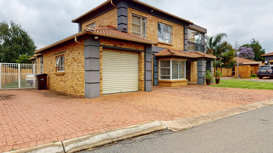 4 Bedroom Property for Sale in Comet Gauteng