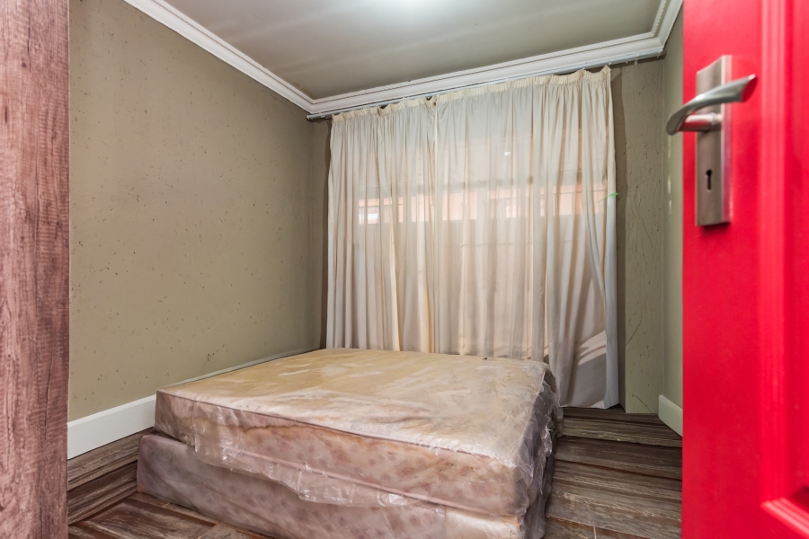 3 Bedroom Property for Sale in Protea North Gauteng