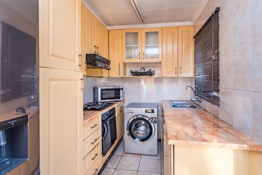 3 Bedroom Property for Sale in Protea North Gauteng