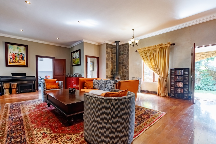 5 Bedroom Property for Sale in Carlswald Estate Gauteng