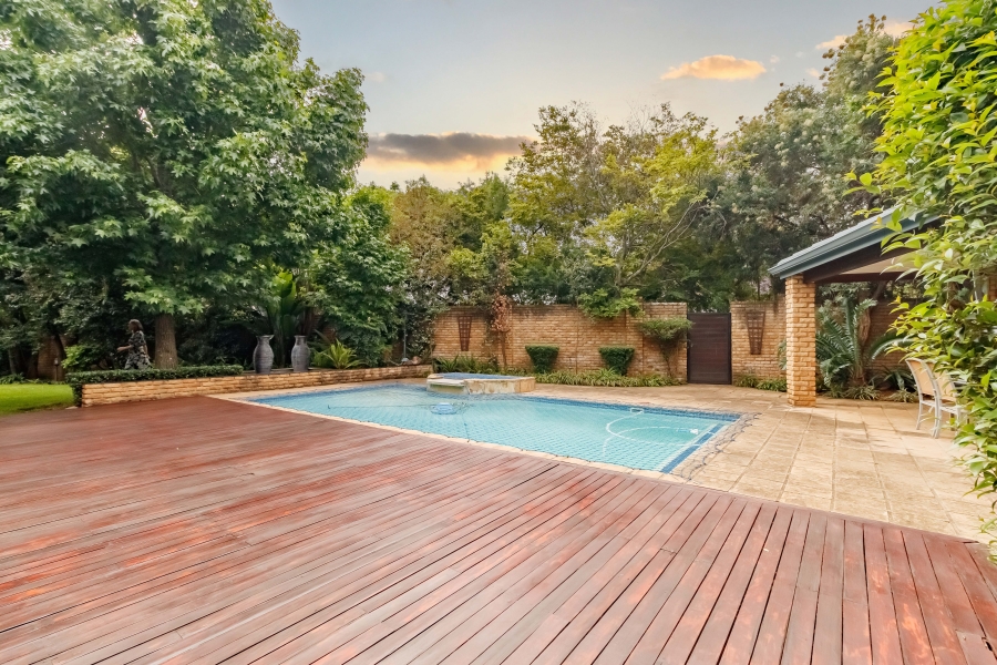 5 Bedroom Property for Sale in Carlswald Estate Gauteng