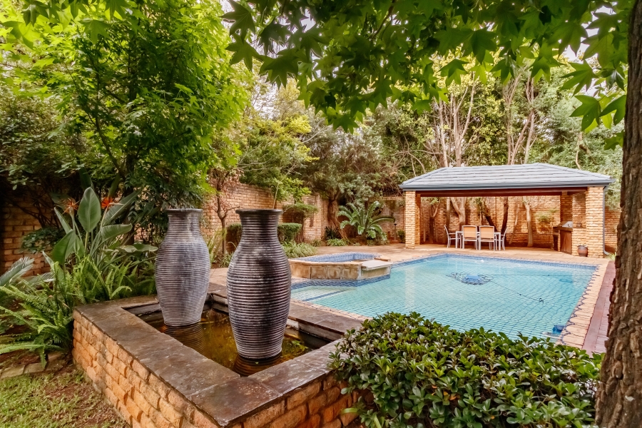 5 Bedroom Property for Sale in Carlswald Estate Gauteng