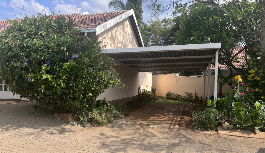 3 Bedroom Property for Sale in Die Wilgers Gauteng