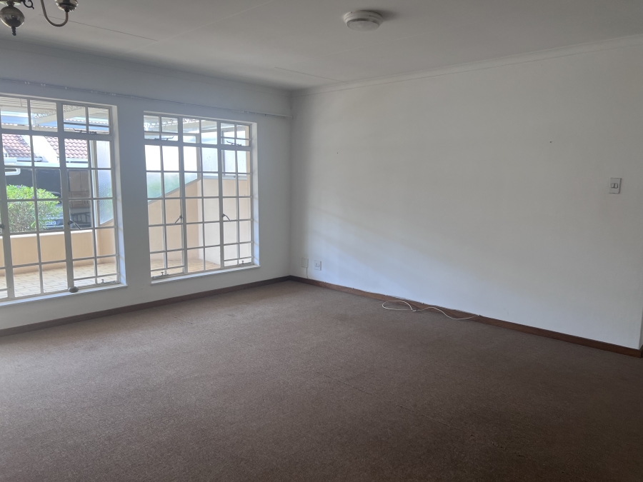 3 Bedroom Property for Sale in Die Wilgers Gauteng