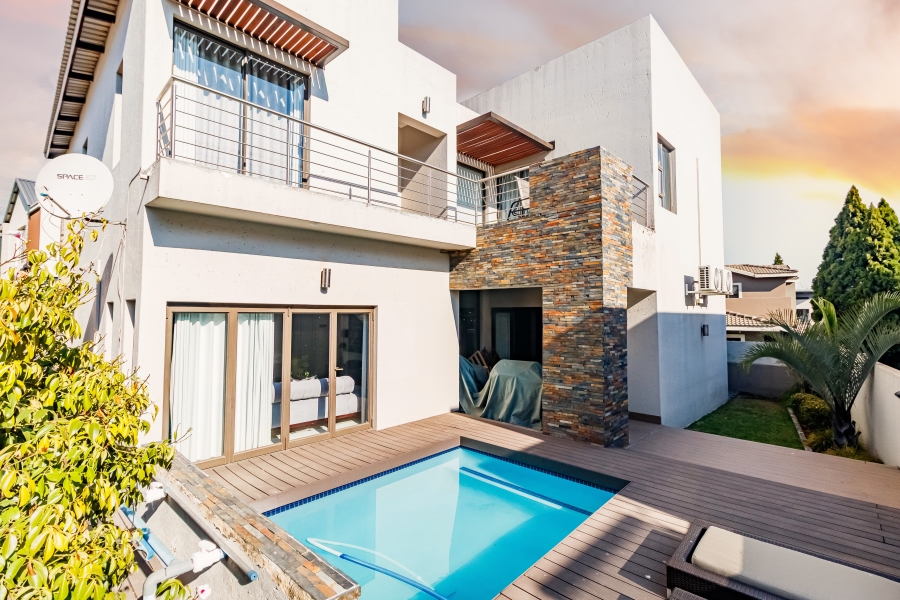 4 Bedroom Property for Sale in Carlswald North Estate Gauteng